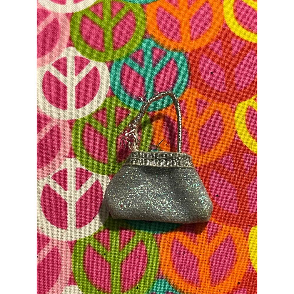 Bratz Doll silver metallic glitter purse (Strap coming loose)